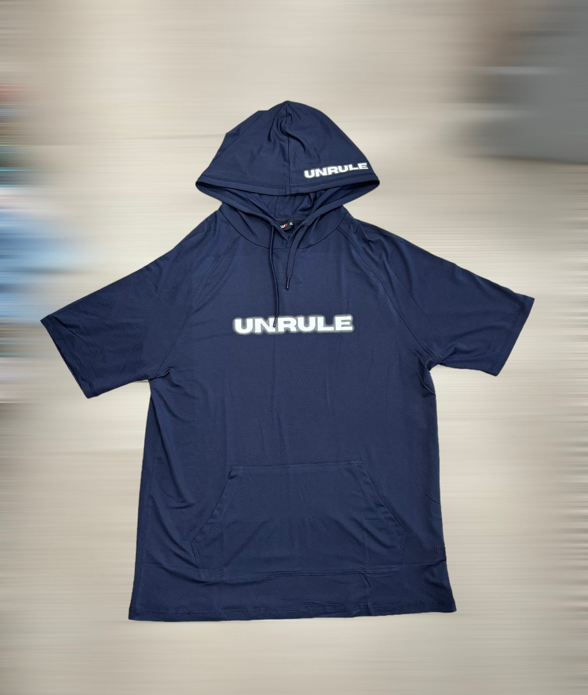 Hoodie Unruly Tee